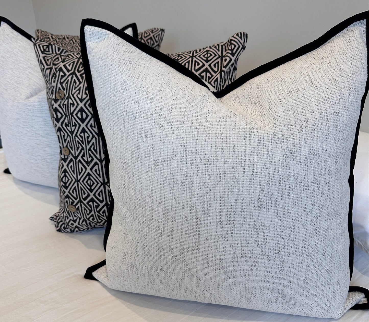 Maya 55cm Square - Oatmeal | Black Border